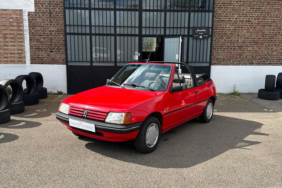 PEUGEOT 205 CT