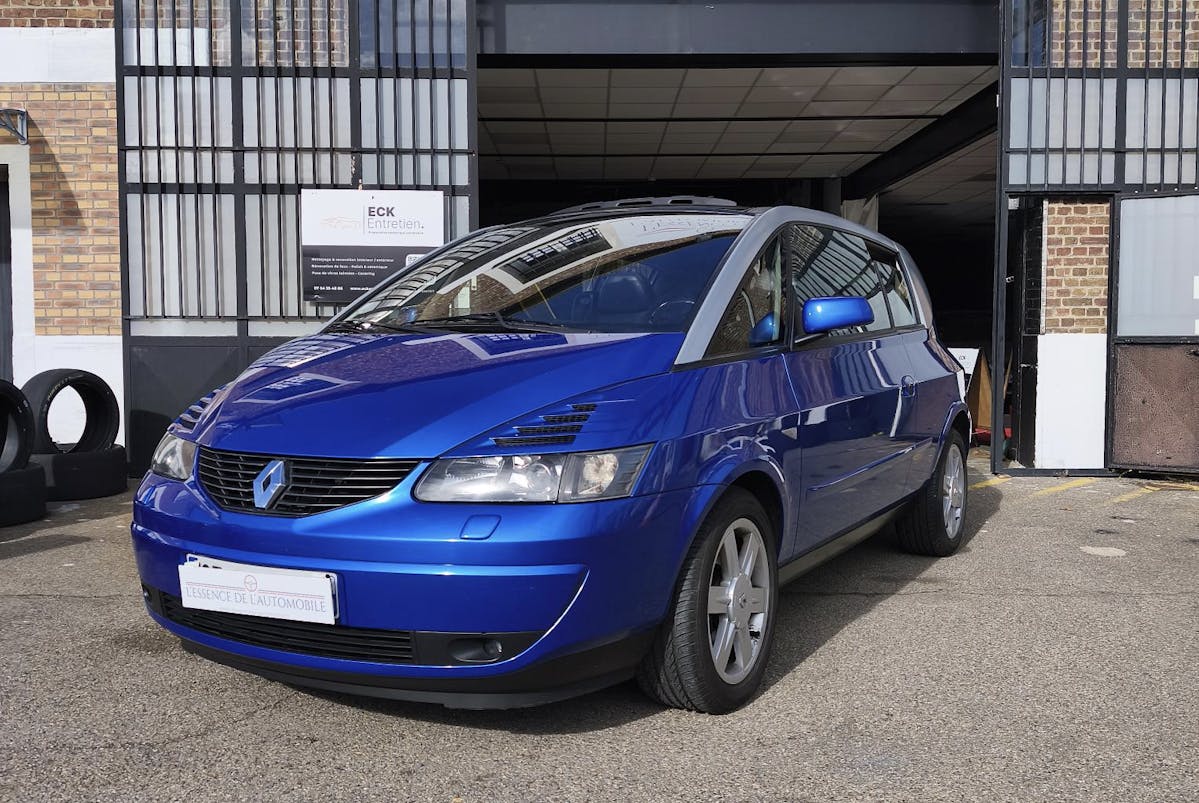 RENAULT AVANTIME 2 LITRES TURBO ESSENCE 165 CV