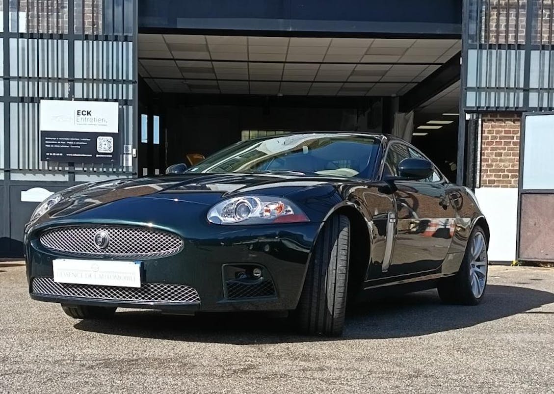 JAGUAR  XKR COUPE 4.2      416 CH